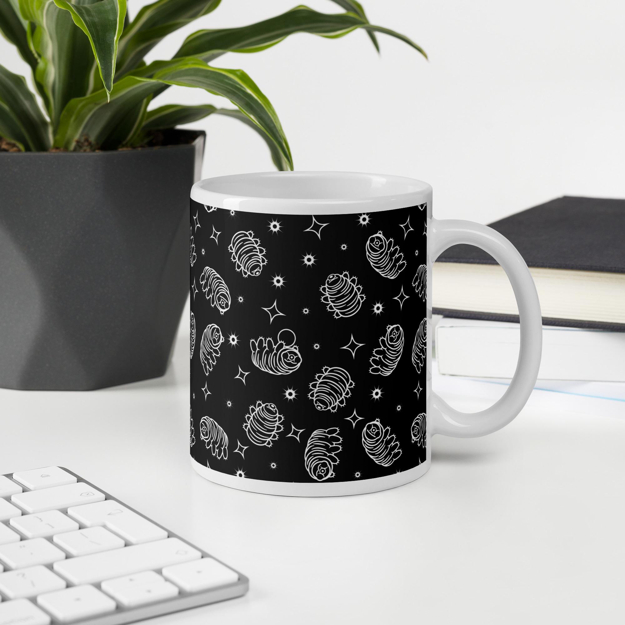 Rainbow Gumdrop Tardigrade - Taza de oso de agua resistente para Science Geeks Geeky Microbe Coffee Cup