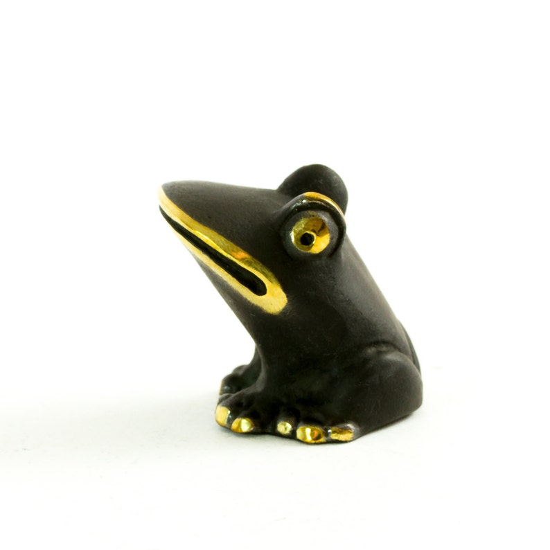 golden black froq golden black froq