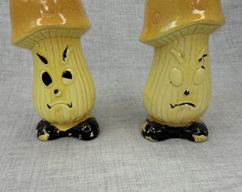 Vintage 70s Retro Angry Anthropomorphic Mushroom Salt & Pepper Shakers
