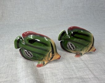 Kasuga Ware Tropical Fisch Salz und Pfefferstreuer Japan Grün Orange und Schwarz