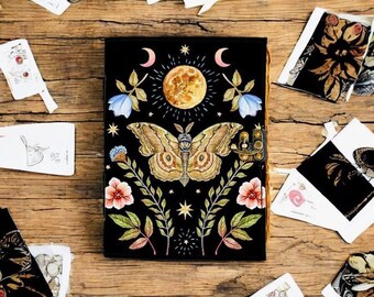 Diario de cuero de polilla Luna Celestial, diario hecho a mano, diario grimorio, libro de hechizos, cuaderno para él y ella