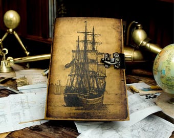 Diario de viaje marinero vintage de cuero: cuaderno artesanal con candado en forma de barco pirata / Diario de viaje náutico