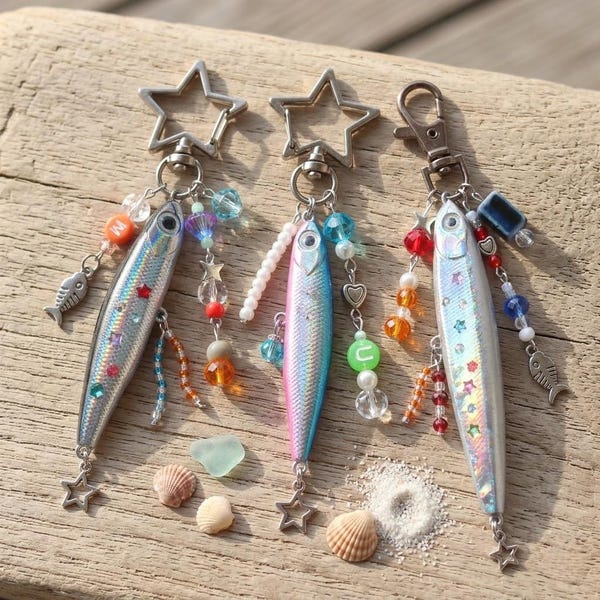 Y2K Fisch Köder Schlüsselanhänger, Silber Perlen Stern Taschenanhänger, Meereskern Accessoire (10 cm)