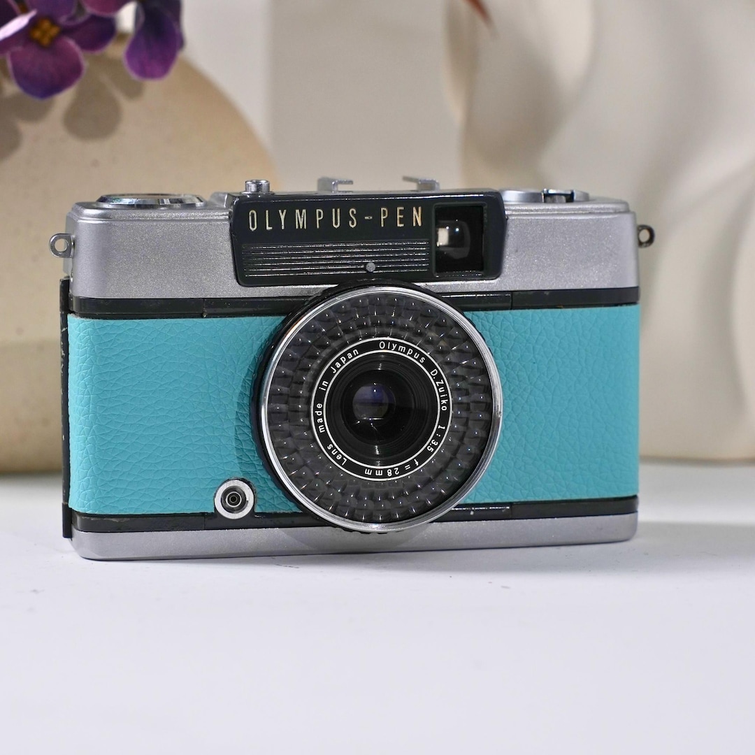 OLYMPUS PEN EE-2 コンパクトカメラ　青緑赤 Vintage Olympus Pen Ee-2，refurbished 35mm Film Camera，turquoise