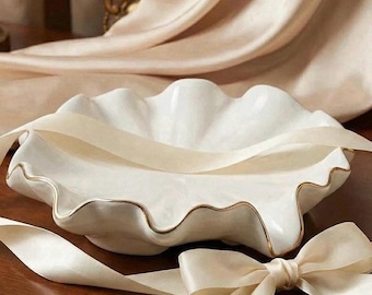 Elegant Ceramic Soap Dish with drain, Self draining Bathroom Accessories for sink