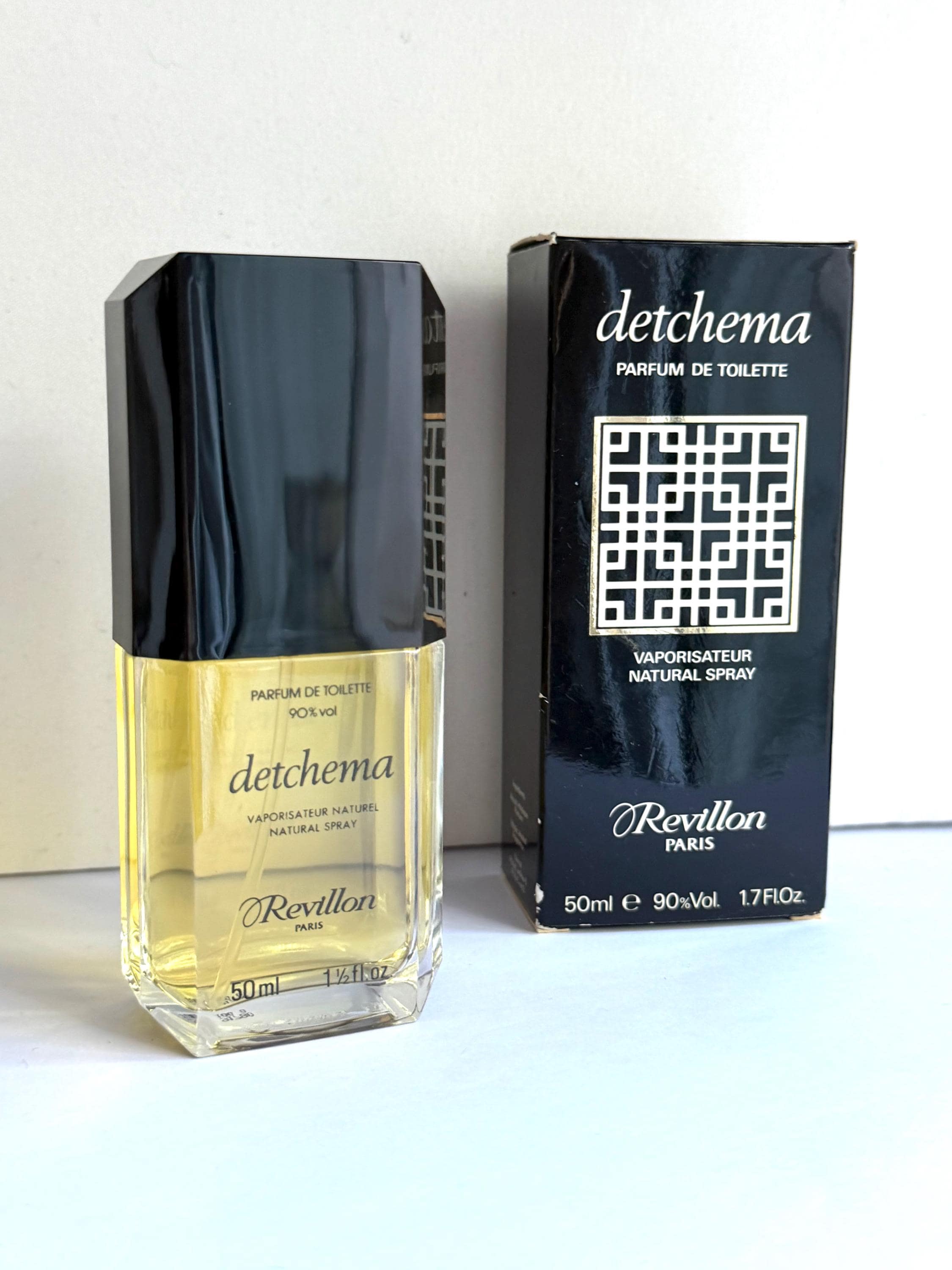 Detchema Revillon - Etsy