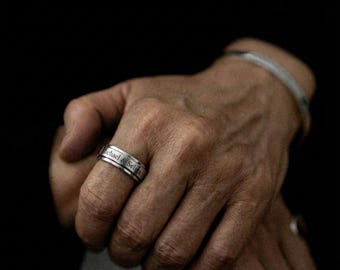 Personalized Spinner Ring for Men, Stainless Steel Fidget Ring, Engraved Anxiety Ring, Rotating Band Ring, Gift for Him, Minimalist Jewelry