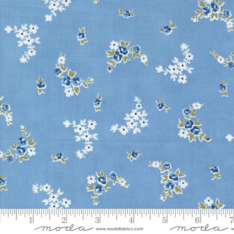 Cluster Ruller GRAND HAVEN Sky Blooming Garlands by Minick & Simpson/moda Fabric, Moda ...