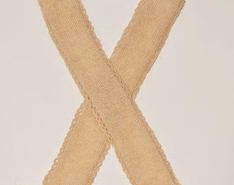 Elegant Hand Knitted Wool Scarf – Soft Fine Yarn, Delicate & Unique Handmade Scarf