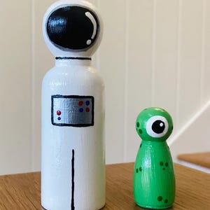 Astronaut Peg Doll Set