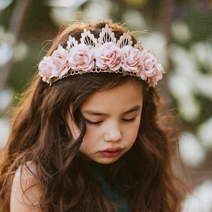 Rose Gold Blush Flower Tiara - Boho Floral Crown for Toddlers to Adults, Ideal for Flower Girls, Birthdays & Photoshoots - Princess Crown