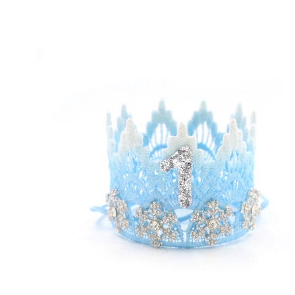 Hiver Onederland premier 1er anniversaire Sienne mini chapeau de fête en dentelle avec couronne bleu givré + flocons de neige en strass argentés || Personnalisez TOUT ÂGE