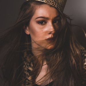 Gold lace crown fit for a queen, perfect for birthdays, bridal showers, weddings, maternity shoots, and fantasy photography. A regal statement piece for women, brides, and princess themes. Lightweight, elegant, and handcrafted for a royal touch.