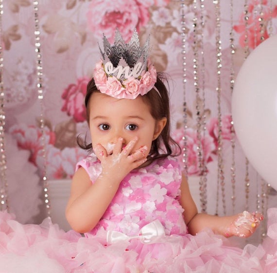  WAOUH Corona rosa para el primer cumpleaños – Corona con  purpurina para bebé, diadema para fiesta de primer cumpleaños. : Hogar y  Cocina