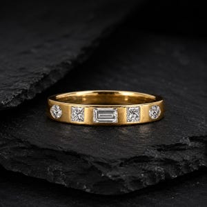 Gold Moissanite Band Ring, Baguette & Round Cut Eternity Wedding Band, Modern Geometric Anniversary Ring, Stackable Bridal Jewelry