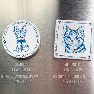 Size comparison chart for round and square ceramic pet magnets, showing dimensions and thickness measurements on a brushed metal background.