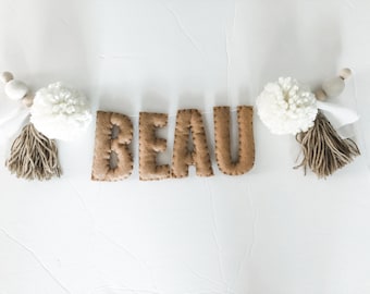 Felt Name Garland//pompom Garland•felt banner•walldecor•party decor•girlsroomdecor•personalized•feltgarland•Pompoms•neutral•name banner