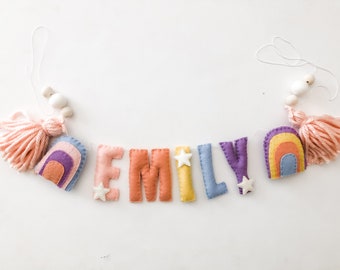 Felt Name Garland//pompom Garland•felt banner•walldecor•party decor•girlsroomdecor•personalized•feltgarland•Pompoms•neutral•name banner