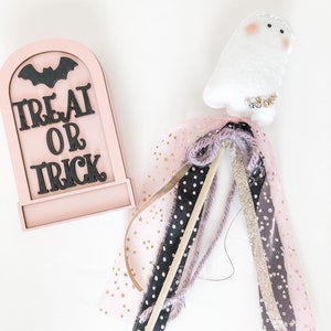Ghost Wand//magicwand•Halloween wand•woodenwand•animalwand•flower wand•magical•makebelieve•imagination•wand•Scanditoys•summer