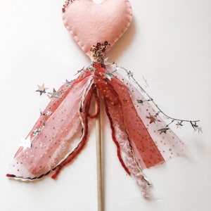 Valentine’s Day Wand//magicwand•heart wand•woodenwand•animalwand•flower wand•magical•makebelieve•imagination•wand•Scanditoys•Valentine’sday