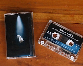 Ariana Grande – Eternal Sunshine Deluxe (Brighter Days Ahead) Cassette / Pop 2025 / Coleccionable contemporáneo