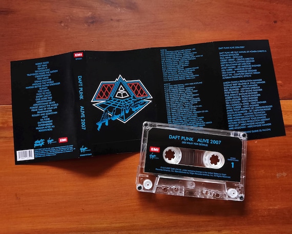 Daft Punk – Alive 2007 | Electronic Dance 2007 | Retro-inspired