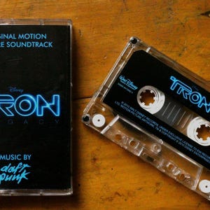 Daft Punk – Tron: Legacy kassettband | Soundtrack 2010 | Retroinspirerat samlarobjekt