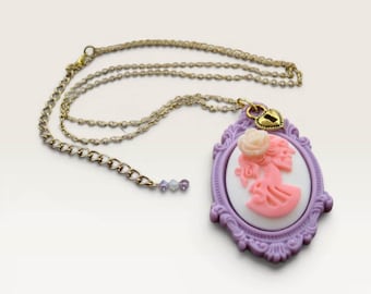 Lilac Victorian Cameo Necklace – Handmade Resin Cameo Pendant – Romantic Cottagecore Jewelry – Vintage-Inspired Gift