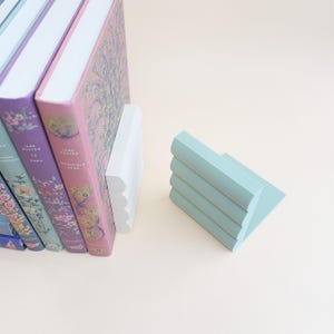 File di stampa 3D Bookish, fermalibri, file STL, decorazioni per scaffali, fermalibri, stampa 3D, regalo per amanti dei libri, accessori, idee per lo stile degli scaffali immagine 7
