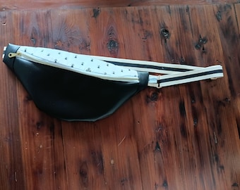 Riñonera femenina de piel sintética hecha a mano