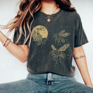 Vintage Moonlit Cicada T-Shirt | Retro Full Moon Insect Illustration Tee | Celestial Bug Graphic