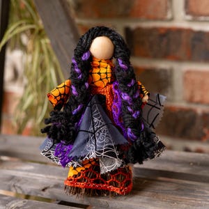 Witch Poppet for Spellwork – Handmade Ritual Doll, Samhain Altar Decor, Halloween Witchcraft Supplies, Pagan Gift, Magical Tools