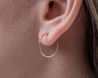 Femmes Or Rose Or Blanc Rempli PETIT CALIN Boucles d/'oreilles design classique Bijoux