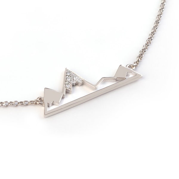 Collier montagne en or massif, pendentif en pierres précieuses, cadeau pour amateur de plein air