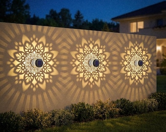 Luz de cerca solar con aspas de ocho lados, luz de pared para terraza o escalón de metal para exterior, adecuada para decoración de jardín.