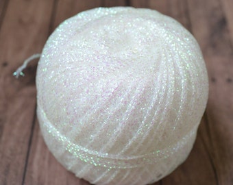 Glitter yarn, sparkle yarn, crochet yarn, embroidery thread UK, white snowflake, Christmas, snowman 350m 50g