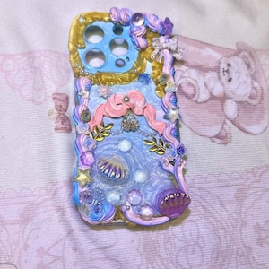 Funda para teléfono hecha a mano con pegamento color crema, funda de silicona con resina, temática oceánica para mujer.