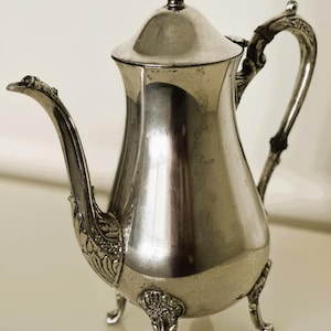 Cafetera Leonard antigua de plata, juego de té victoriano con patas.