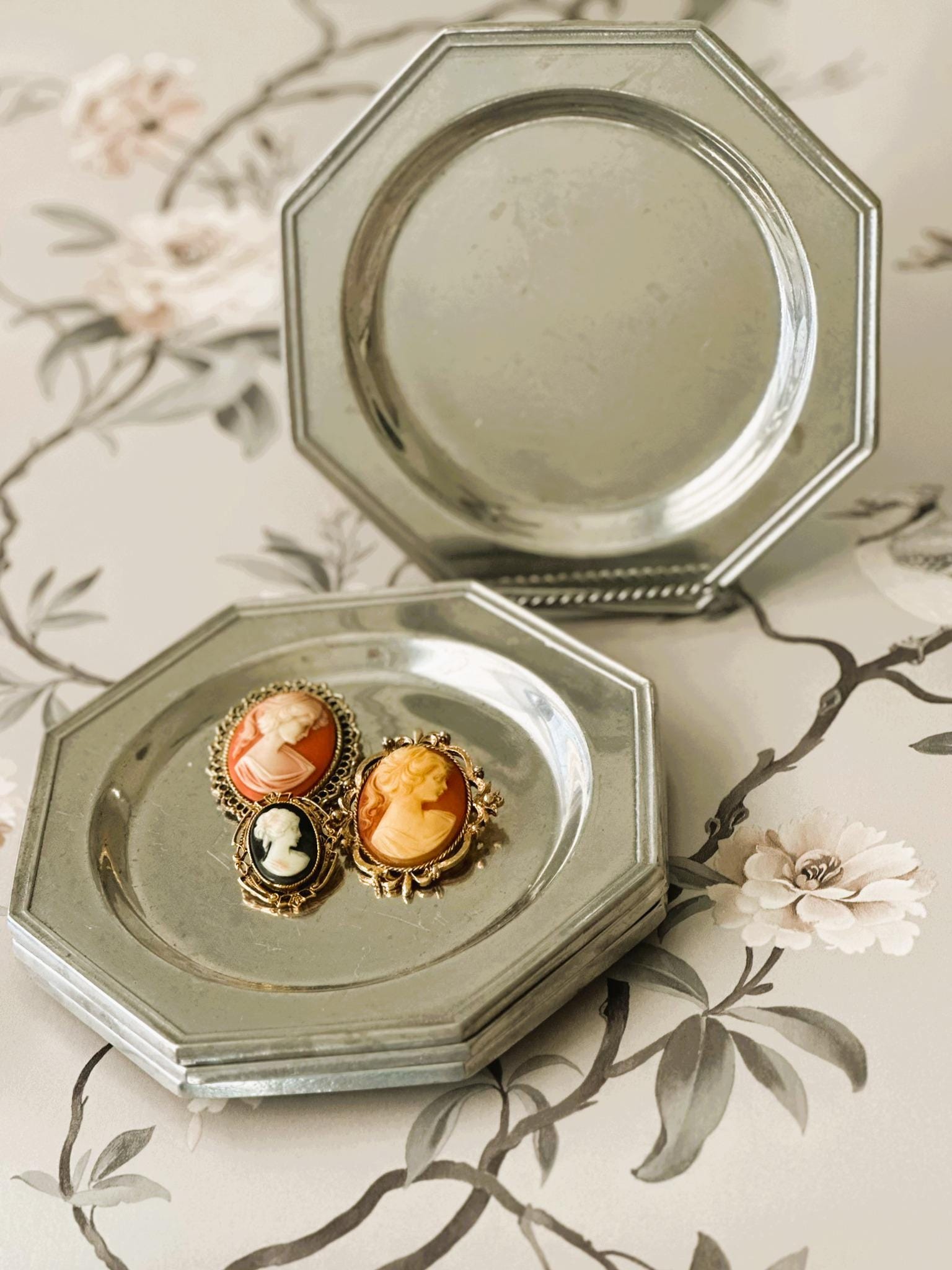 Wilton Columbia Pewter - Etsy Canada