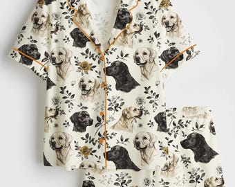 Conjunto de pijama de satén para mujer con estampado floral de labrador retriever dibujado a mano, ideal para amantes de los perros. Incluye camiseta de labrador retriever, ropa de dormir para amantes de los perros y un regalo perfecto para ella.