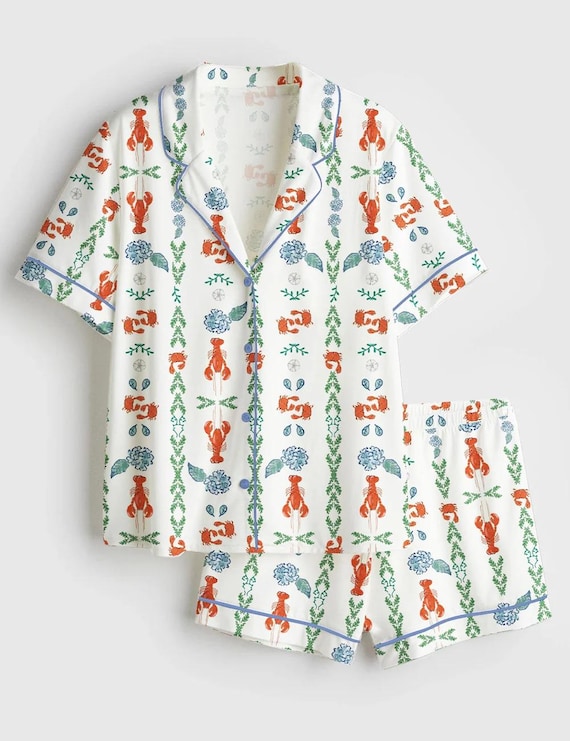 La Dolce Vita Lobster New England Coastal Fisherman Long Sleeve Satin Pajama Set Adults, Lobster Summer England Sleepwear Set Gifts Family
