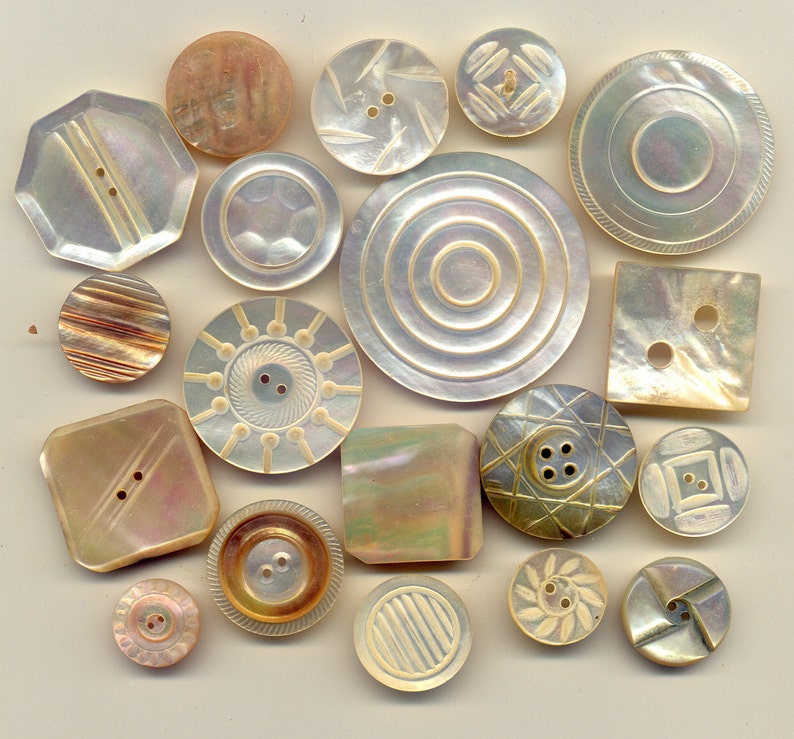 Vintage Antique Carved Pearl Shell Buttons ca 1920’s | Etsy
