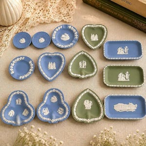 Green Wedgewood Pottery - Etsy Canada