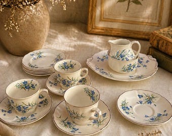 ヴィンテージ ロイヤルドルトン ブルーベル ティーセット | 花柄の英国製陶磁器、コテージコア ティーパーティー