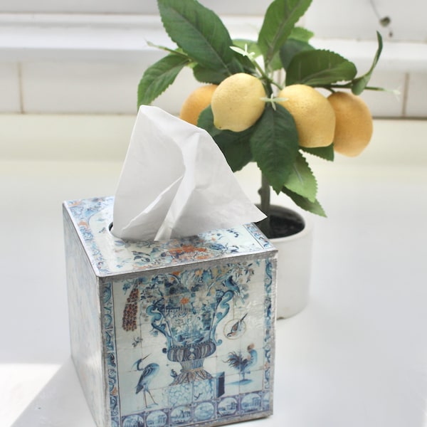 Dutch  Castle Tile Tissue Box Cover