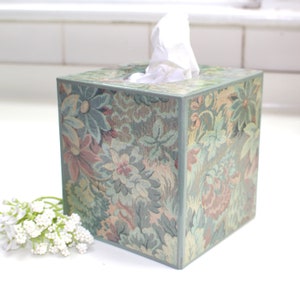 Sage Foliage Tapestry Tissue Box Cover