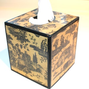 French Toile Tissue Box Cover