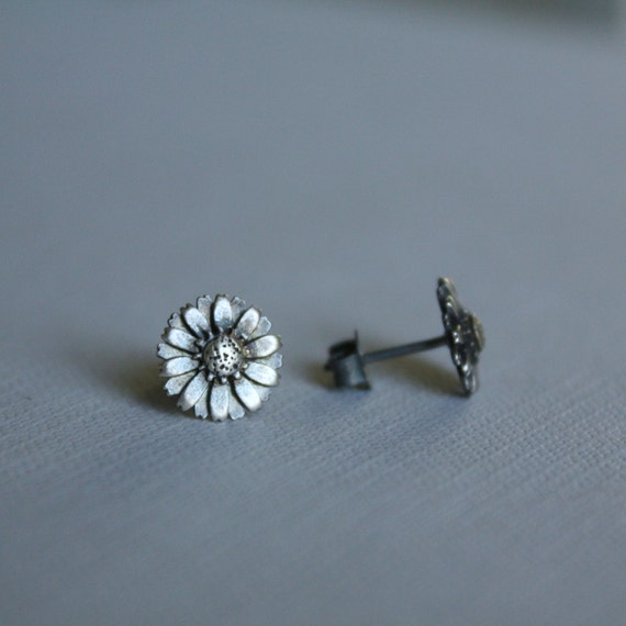 Sterling Silver Daisy Stud Earrings View 2