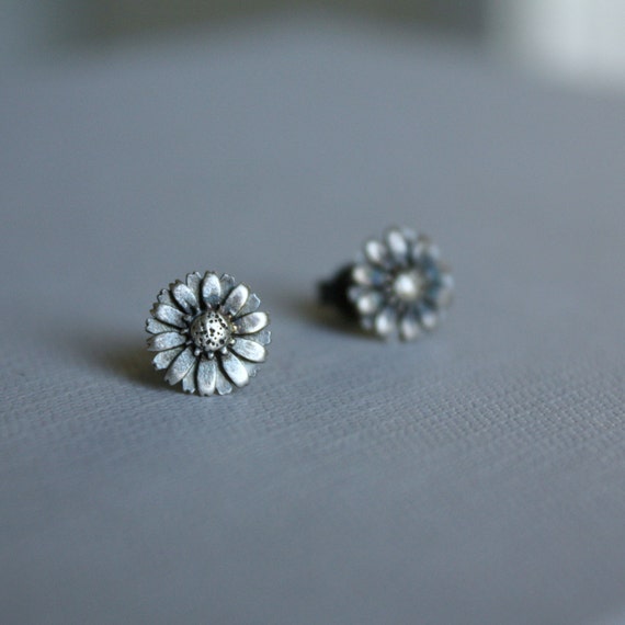 Sterling Silver Daisy Stud Earrings