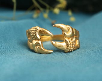 Crab Claw Ring Brass Gold, Adjustable Statement Ring, Gothic Animal Claw Ring, Ocean Inspired Jewelry, Bold Unisex Ring Gift